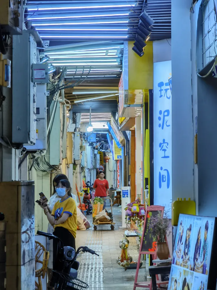 Photograph by Keru Chen, archive 14