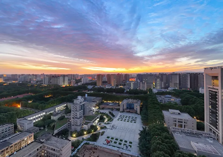 Photograph by Keru Chen, archive 40